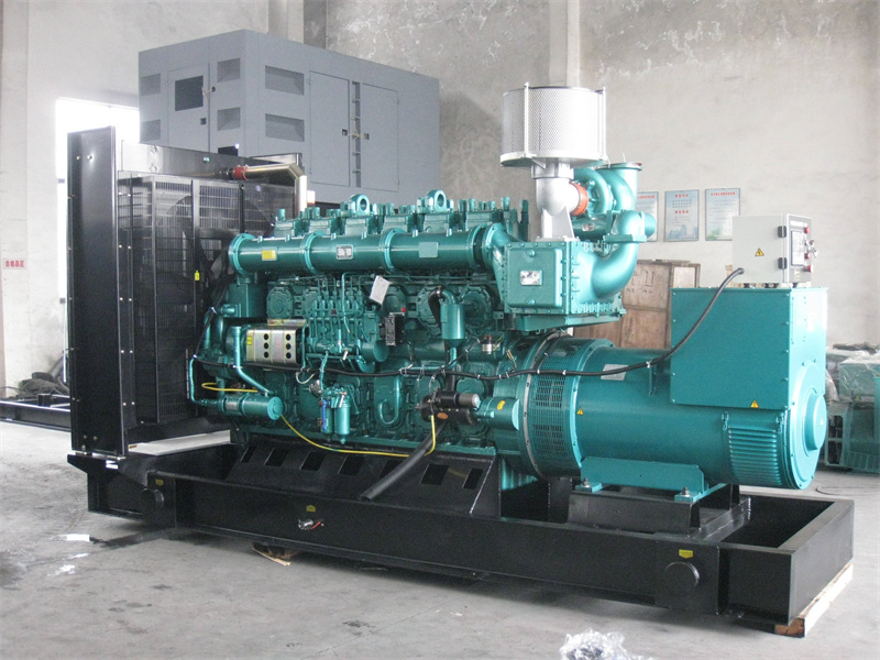 扶沟200KW 柴油发电机的油耗是多少?