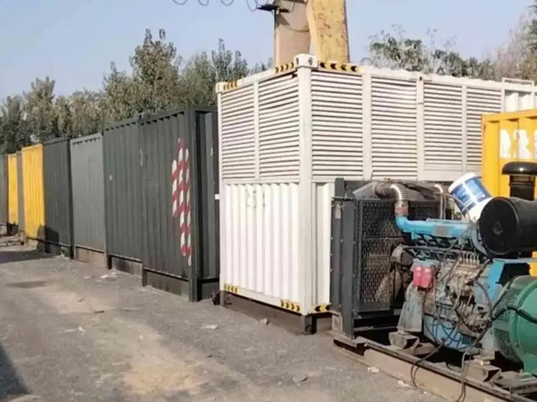 扶沟200KW柴油发电机机组每小时油耗是多少？